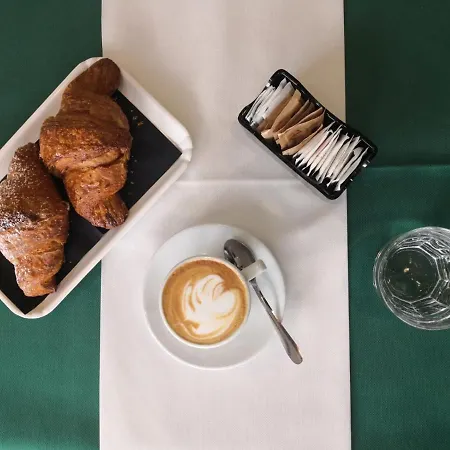 Guest house Palazzo Santori 3*