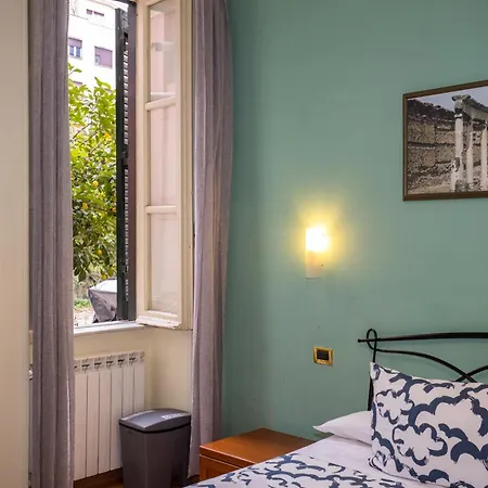 Palazzo Santori 3*